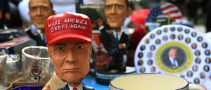 Der neue Präsident vorn, der alte hinten: Erinnerungskitsch zur Amtsübergabe in den USA