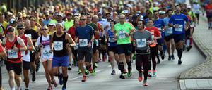 Erst schwitzen, dann Stimme abgeben. Die Bundestagswahl soll mit dem Berlin-Marathon zusammen fallen.