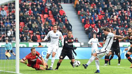 Anschluss unter dieser Nummer. Valentin Stocker verkürzt auf 1:2.