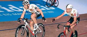 Fliegender Wechsel. Andreas Müller (l.) und Andreas Graf. 
