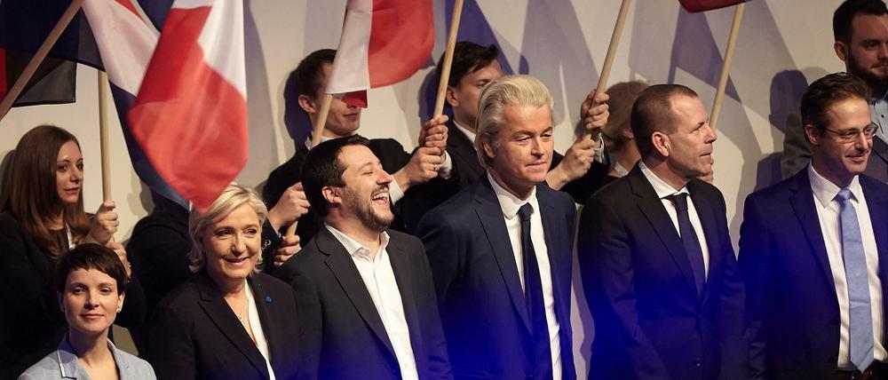 Europas prominenteste Rechte trafen sich am Wochenende in Koblenz, darunter die AFD-Vorsitzende Frauke Petry (l.)