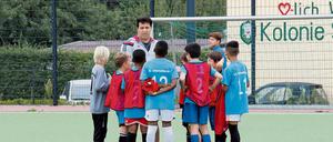 Immer im Gespräch. Der FC Internationale setzt auf Integration und Zusammenhalt durch Sport. Für dieses Anliegen wünscht sich der Klub mehr Unterstützung von Berlins Fußballverband und der Sportverwaltung der Stadt.