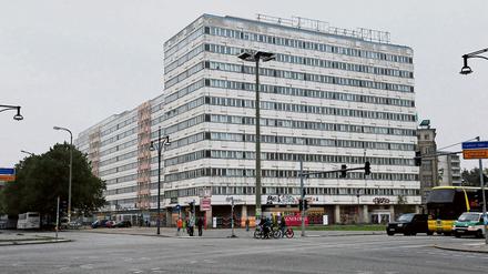 Das ehemalige Haus der Statistik am Alexanderplatz.