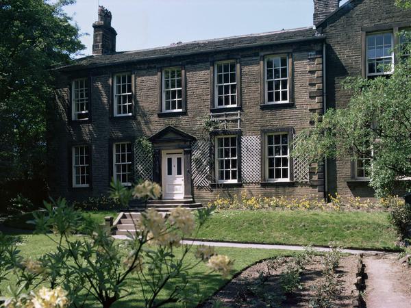 Das Pfarrhaus in Haworth, in dem die Schwestern lebten, ist heute Museum.