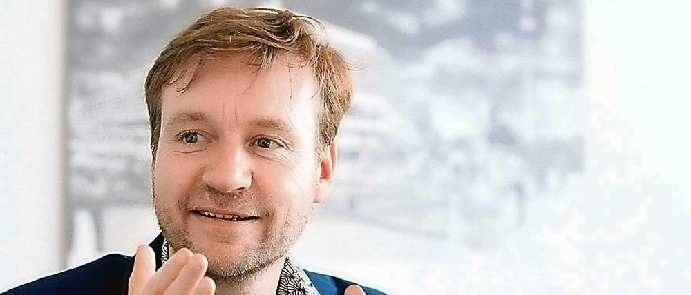 Auf neuem Wege. Den ehemaligen Berliner Kulturstaatssekretär Tim Renner (SPD) zieht es in den Bundestag.