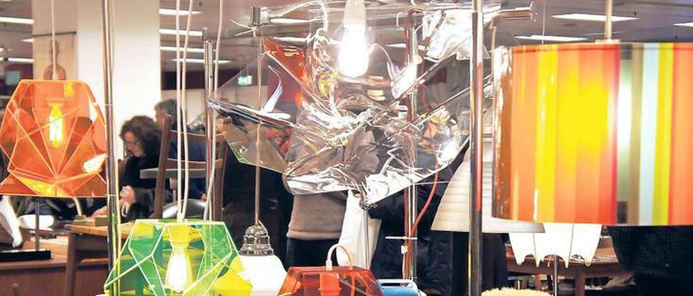 Die Erleuchtung. Lampen und Stühle sind bei den Besuchern der Designbörse besonders beliebt. 