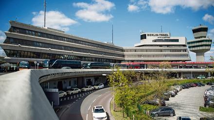 Über 30.000 Menschen haben für den Erhalt des Tegeler Flughafen unterschrieben.