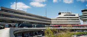 Über 30.000 Menschen haben für den Erhalt des Tegeler Flughafen unterschrieben.