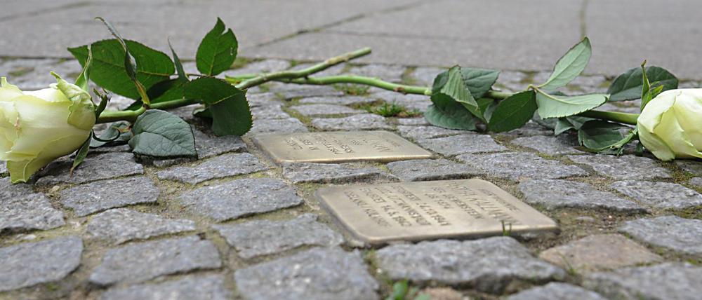 Stolpersteine in Charlottenburg. Sie erinnern an diejenigen Bewohner, denen die Flucht nicht mehr gelang.