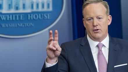 Sean Spicer bei der Pressekonferenz am Montag.