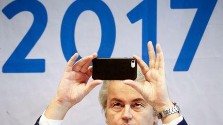 Der niederländische Populist Geert Wilders macht sich ein Bild von der Welt.