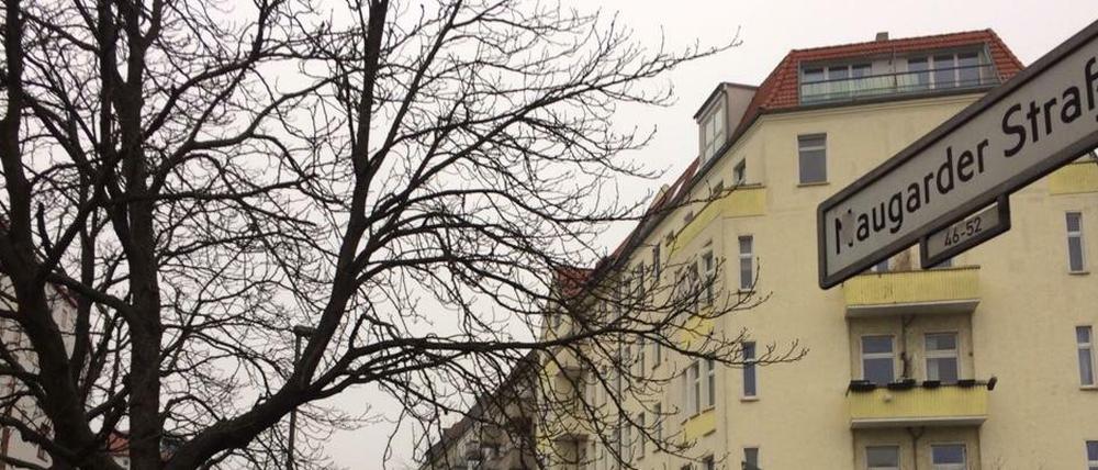 Tatort Naugarder Straße? Hier wohnten die Vermisste und der Tatverdächtige zeitweise im selben Haus.