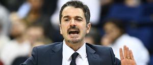 Angesäuert: Albas Trainer Ahmet Caki war am Mittwoch sehr unzufrieden mit dem Auftritt seiner Mannschaft. 