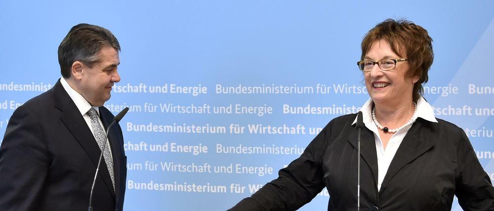 Plötzlich Gast: Sigmar Gabriel nimmt Abschied vom Bundeswirtschaftsministerium, Brigitte Zypries rückt an die Spitze. 