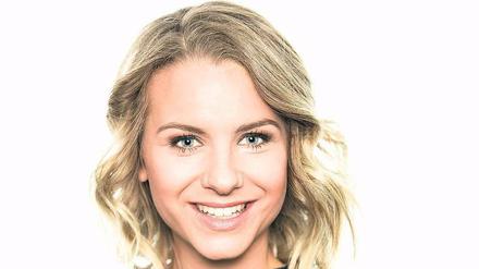 Julia Gühlholtz ist Reporterin und Redakteurin von „RTL II News“ sowie Moderatorin des „RTL II Nachrichtenjournal“.