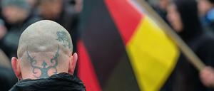In Berlin sucht die Justiz aktuell 27 Rechtsextreme. (Symbolbild)