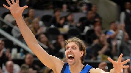 Dirk Nowitzki überzeugte gegen die Spurs mit 15 Punkten.