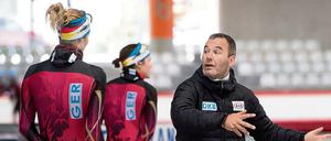Jan van Veen soll die deutschen Eisschnellläufer wieder in die Spur bringen.