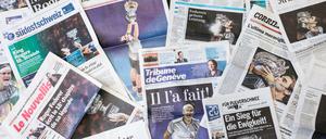 Alles Roger. Auf vielen Titelseiten war Federer zu sehen.