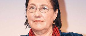 Genossen, so nicht! Helke Sander hielt 1968 eine kämpferische Rede beim SDS-Kongress, daraufhin flog die berühmt gewordene Tomate in Richtung jener Männer, die Sanders Argumente nicht mal diskutieren wollten. 