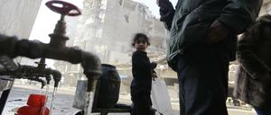 Die Versorgung in Aleppo mit Lebensmitteln und Trinkwasser ist immer noch schwierig. 