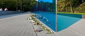 Denkmal für die Opfer der nationalsozialistischen "Euthanasie"-Morde im Tiergarten, hinter der Philharmonie.