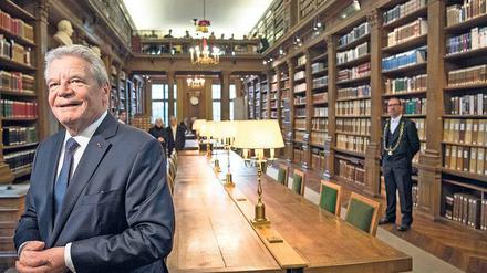 Literarisches Heiligtum. Joachim Gauck in der Académie française.