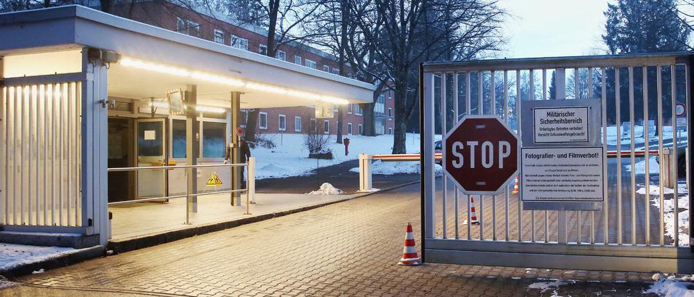 Der Eingang der Staufer-Kaserne der Bundeswehr in Pfullendorf (Baden-Württemberg).
