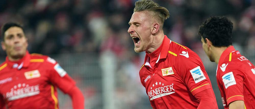 Perfekter Einstand. Sebastian Polter kam, sah und traf bei seinem ersten Spiel für seinen alten und neuen Verein.