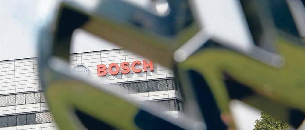 Verstrickt. Bosch hatte an VW Softwarekomponenten geliefert, die der Autobauer bei Millionen Dieselfahrzeugen manipulierte. Bosch räumt keine Schuld ein.