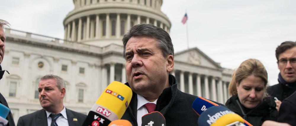 Erstes deutsches Regierungsmitglied in Trumps USA: Bundesaußenminister Sigmar Gabriel (SPD)