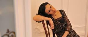 Nachdenklich. Die Sängerin und Komponistin Etta Scollo.