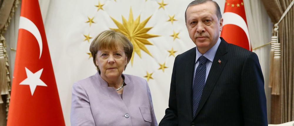 Der erste Besuch nach dem Putschversuch: Am Donnerstag traf Kanzlerin Merkel auf den türkischen Staatspräsidenten Erdogan.