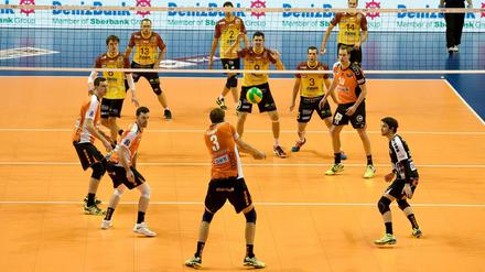 Die Berliner Spieler bauen auf.