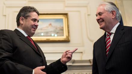 Bundesaußenminister Sigmar Gabriel (links) und US-Außenminister Rex Tillerson.