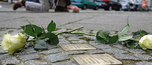Berliner Stolpersteine in der City West - sie erinnern an die Opfer des Nationalsozialismus.