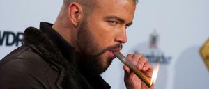 Ihm wird Antisemitismus vorgeworfen. Der deutsche Rapper Kollegah 