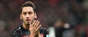 Für Hakan Calhanoglu ist die Saison bereits beendet.
