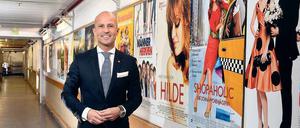 Stephan Mehlhorn, Chefconcierge im Regent-Hotel hat schon so einige Stars durch den Verbindungsgang zum Borchardt begleitet. 