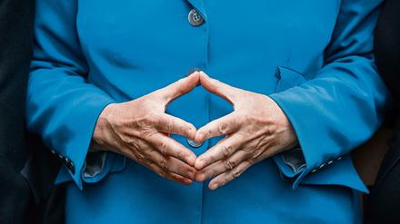 Typische Handbewegung: Bundeskanzlerin Angela Merkel (CDU) 