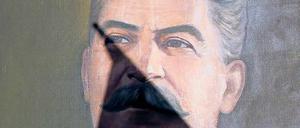 „Macht der Unordnung“. Stalin herrschte durch Willkür. Das Foto zeigt einen georgischen Stalinisten an Stalins Geburtstag im vergangenen Dezember. 