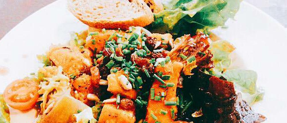 Ein Tipp für alle Berlinale-Fans: Der Wintersalat mit Kürbis ist eine gesunde Alternative zum Burger.