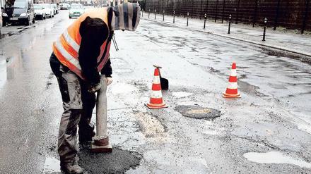 Provisorium statt Programm: Berlins Straßen werden oft nur notdürftig geflickt. 