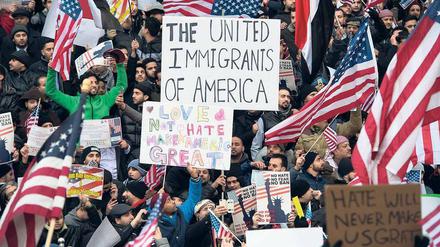 Die Protestaktionen gegen Trumps Politik gehen weiter.