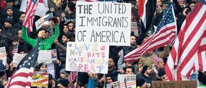 Die Protestaktionen gegen Trumps Politik gehen weiter.
