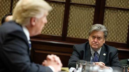 Der finstere Mastermind hinter US-Präsident Donald Trump? Ideologieberater Stephen Bannon. 