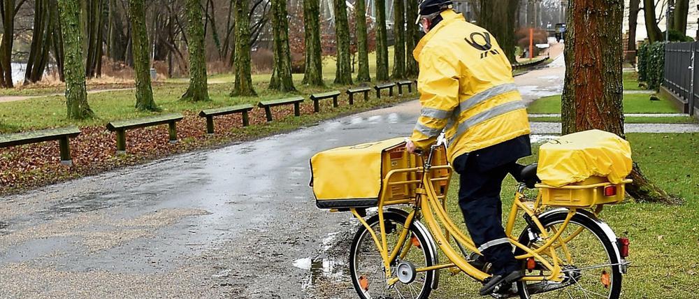 Dringend gesucht: Die Post stellt Zusteller ein.