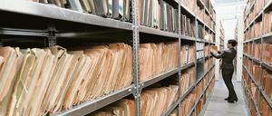 Das Sozialministerium hatte die gefundenen Akten über Jürgen B. eingesehen und ihn mit der Verpflichtungserklärung konfrontriert.