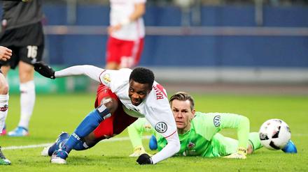 Gideon Jung erzielte für die Hamburger den Führungstreffer zum 1:0.
