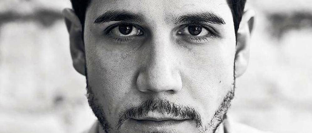 Daniele Rizzo ist Schauspieler, YouTuber und Moderator. Während der Berlinale übernimmt er die Tagesmoderationen der Wettbewerbsfilme sowie die Verleihung des Ehrenbären.